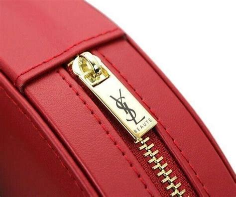 bustina yves saint laurent